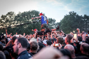 Wacken Open Air 2024 - Crowndsurfing on a crowndsurfer